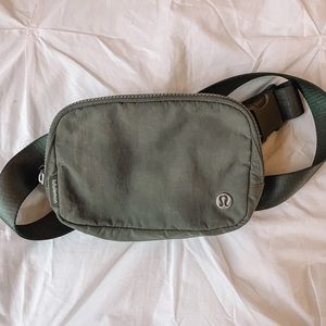 *SOLD* Lululemon Belt Bag